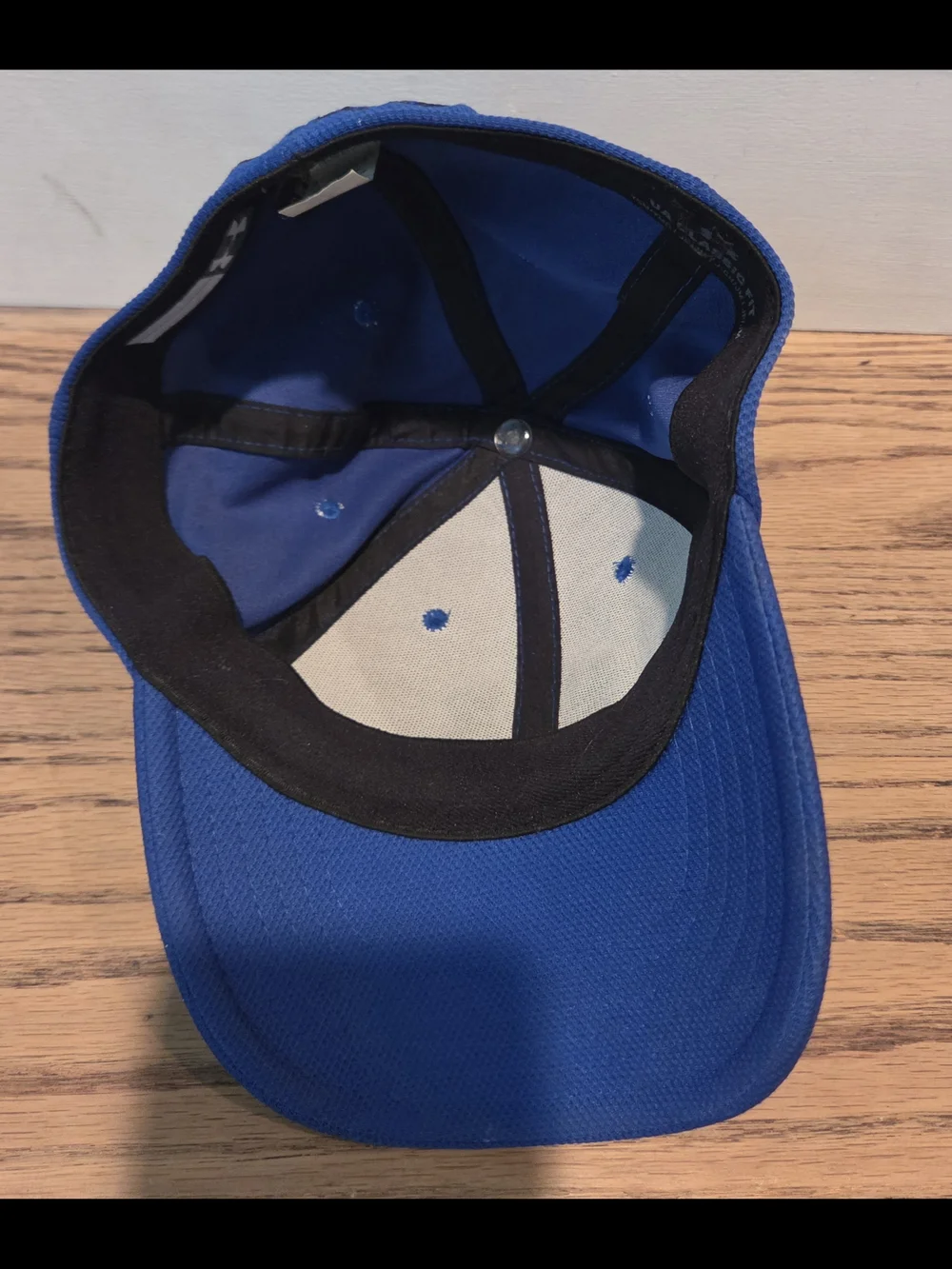Under Armour - Baseball Hat - UA Classic Fit -  Fitted (YS-YMD) -  Polyester